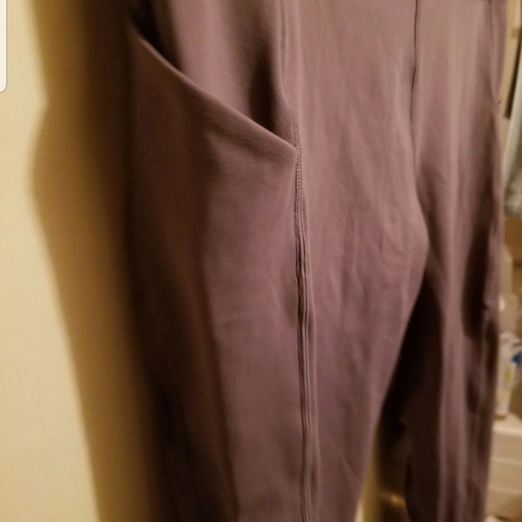 Fabletics workout pants - Picture 6 of 9